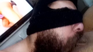 he fucks my pussy in his mouth he sucked mercilessly until i cum in his mouth watching porn👅😋🤤💦