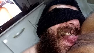 sucking the fuck on my pussy this pervert with me watching porn I want adick in the assand getsucKed