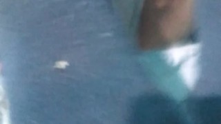 Tocandome bien rico y grabando con el celular