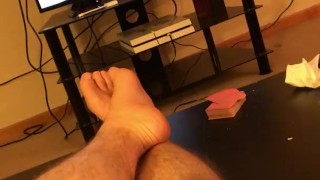 Jerking Off While Watching Cum Eating in Boy Eating The Bird's Food Movie