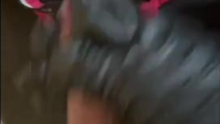 Ma demi soeur aime avoir du sperme dans sa culotte pour sa chatte crémeuse