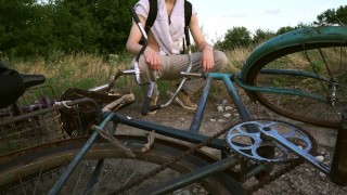 summer cycling. hot blowjob while cycling