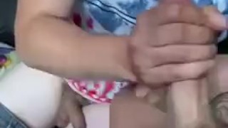 Bi guy sucking cock