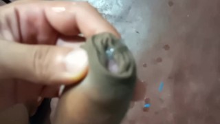 Verga enorme chorrea semen como una manguera!