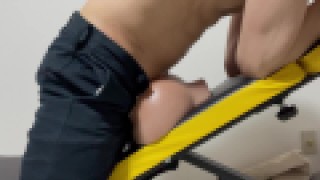 【既婚リーマン】男性型巨大オナホールで腰振り訓練始めました！