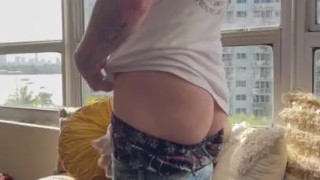Feeling cheeky in the morning 