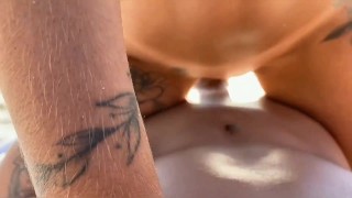 Transando gostoso na praia