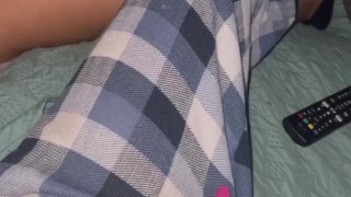 Thick Latina keeps her sneakers on while getting plowed