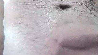 solo male wankimg straight from the bathtub