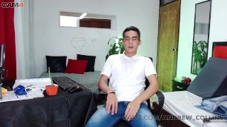 Nerdy Latino Twink has amazing orgasm in his Bedroom | CAM4 Male