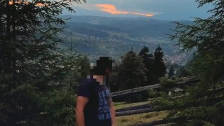 Дрочу на полянке в деревне