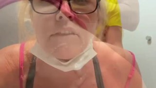 Public sex ends in milf getting a huge load