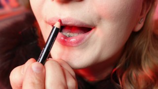 FUR SOUNDS and hot LIPS fetish video - ASMR relax sounding