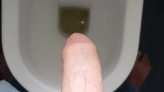 Pissing video for you at last! 😊 Thanks to cococo1👍