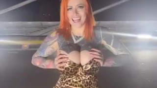 I get naked on bridge and drivers love big ass