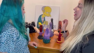 Mi primera vez utilizando una FUCK MACHINE junto a Sara Blonde, mi coño necesita sexo