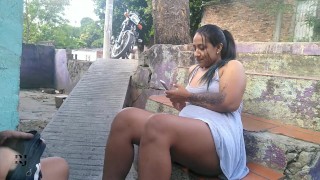 me encanta que me coman la vagina en publico