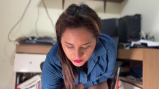 Mi primer video con un dildo XXI ( me hace gemir como nunca)