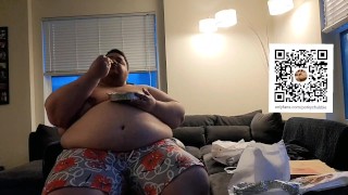 600lbs SuperChub piggy stuffing himself