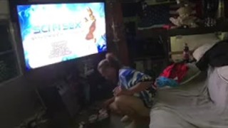 Sucking my own dick wile in my schoolie