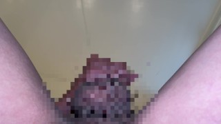 オナニーで揺れるキンタマ