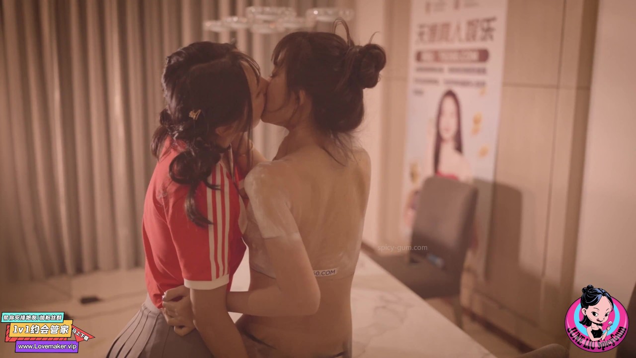 Lesbian Threesome with June Liu