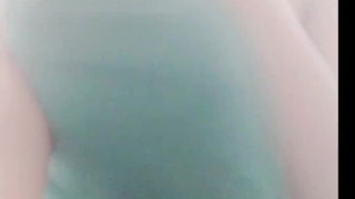 حبيبة أجي رضع ليا بزازلي و حك زبك على بزازلي اححح مقيمين بغاو زب يفيض حليبو فوق منهم