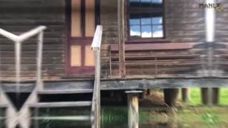 Flip flop country - But here in australia we call them thongs not sandals, jandals or flip flops