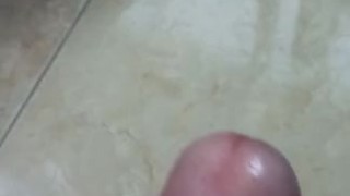 Mi verga está muy dura y mojada 😈