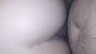BBC thâm nhập sâu trong pussy trắng nóng bỏng