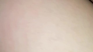 Le enseño ingles a mi compañera a cambio de sexo, casi la embarazo