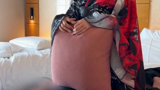 【くすぐり検証】顔にクッションを落としながらくすぐったら？♡ #shorts