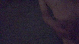 深夜に近所の住宅街を全裸勃起で時々精液をこぼしながら散歩　210616