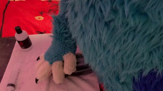 Aéko uses Bad Dragon muzzle