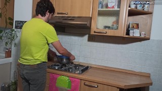 DIALOGHI ITALIANO SQUIRT: pompino di antipasto, pecora di primo, cavalcata di 2o, creampie di dolce.