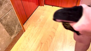 【女の子のパンツに射精】女の子がお風呂に入っている隙にエッチなパンツでオナニーしちゃう変態男子