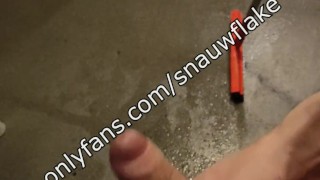 A straight man is teasging at the gym and show his cock in the locker He fap in the public shower