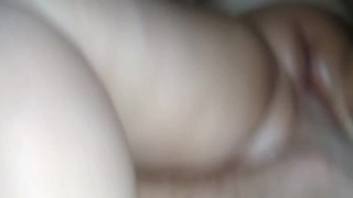 Steck mir den Fuß in die Fotze und fick mich