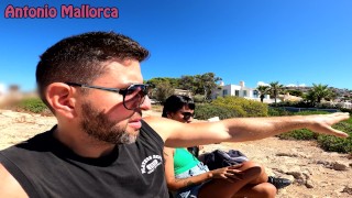 Una Puta Argentina Es Pillada Y Follada En Publico