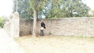 exhibición en publico por la calle y sexo en pasillo