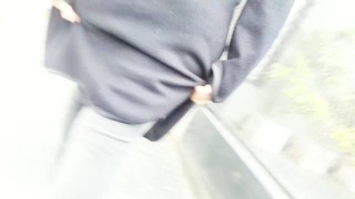 exhibición en publico por la calle y sexo en pasillo