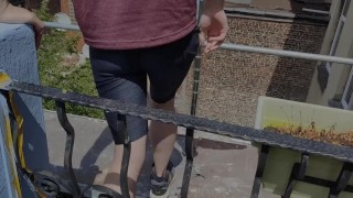A straight guys climb the scaffolding and go on my terrase and jerck on it (Risky Exhib Boy)
