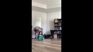 Working out with my buttplug