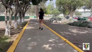 Putiesposa muy caliente me la chupa y su marido casi nos cacha!🥵