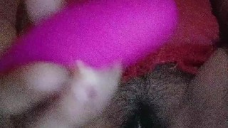 LATINA MASTURBÁNDOSE ANAL