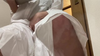 リモート会議中におしっこを我慢していたらエッチな気分になり、、、最後にはおもらししてしまう