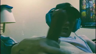 Your so beautiful i cant help but grasp my cock so tight