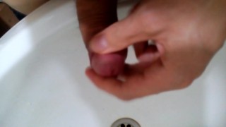 male piss in sink asmr