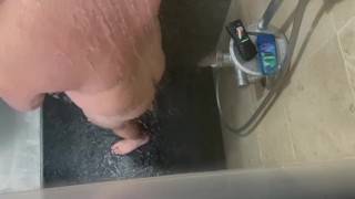 Hung chub caught wanking in public spa showers! StraightGuy1996
