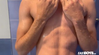 Colombia 8 - Part Two - Calvin Junior